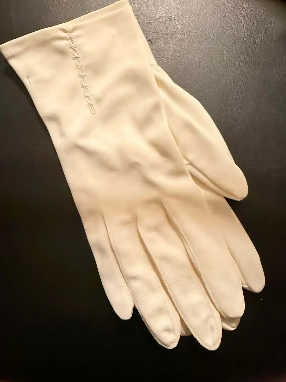 Max Mayer Contour Fit Vintage White Nylon Gloves Size Large